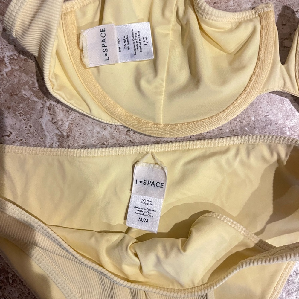 Women's Yellow Ribbed Underwire Bikini Set - Picture 2 of 3
